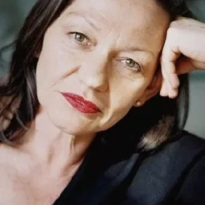 Karin Neuhauser