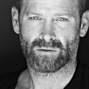Photo star : Max Martini