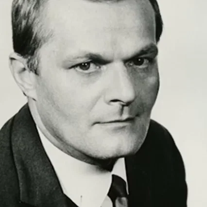  Ivan Darvas