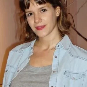  Violeta Urtizberea