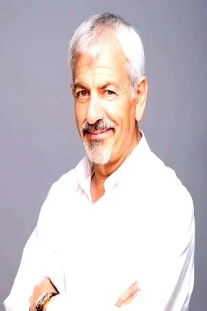  Carlos Sobera