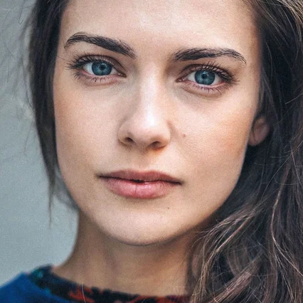  Laura Berlin