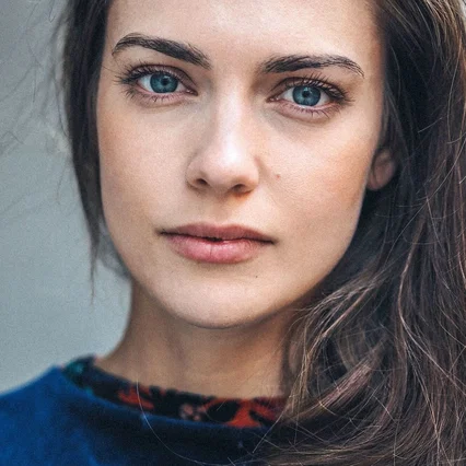  Laura Berlin