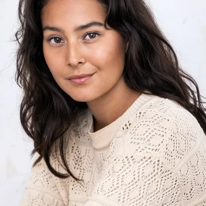  Nora Rios