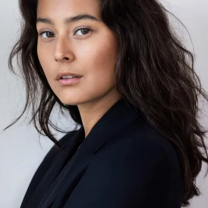  Nora Rios