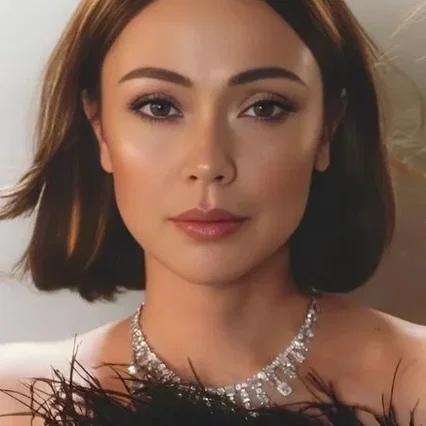  Jodi Santamaria