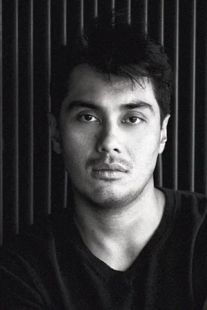  Gian Magdangal photo