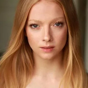  Madeleine Waters