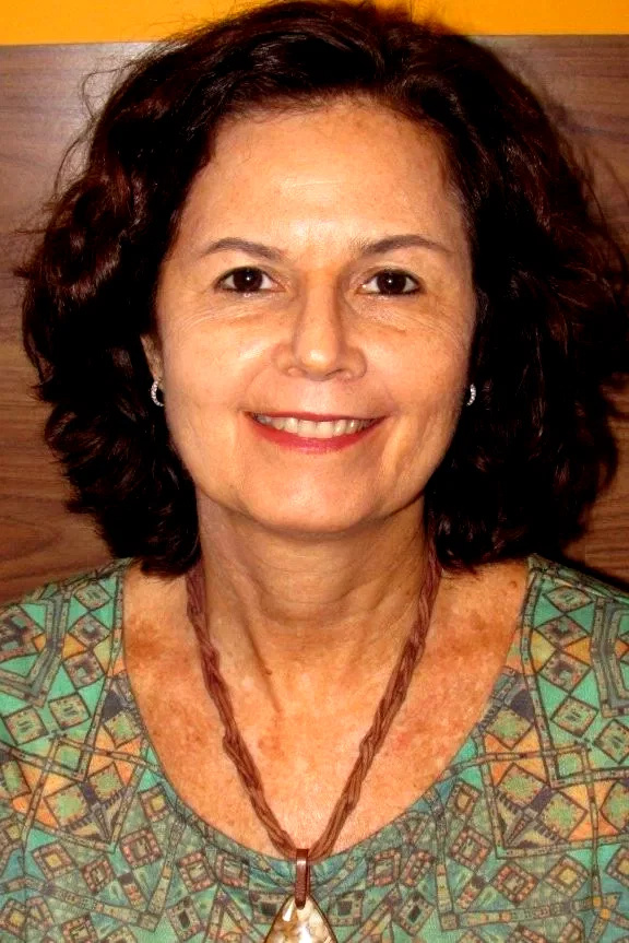  Paula De Renor