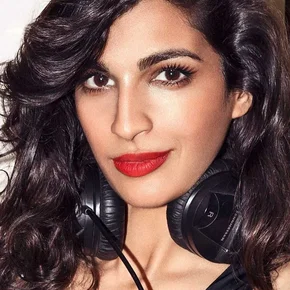 Photo star :  Anushka Manchanda