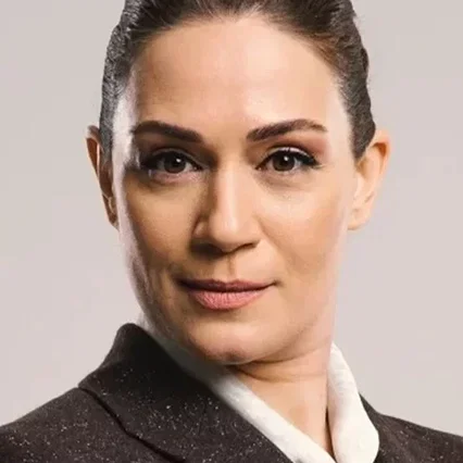  Özge Borak