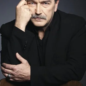 Photo star :  Cem Kurtoğlu