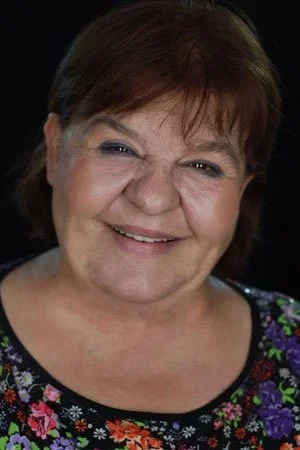  Defne Yalnız