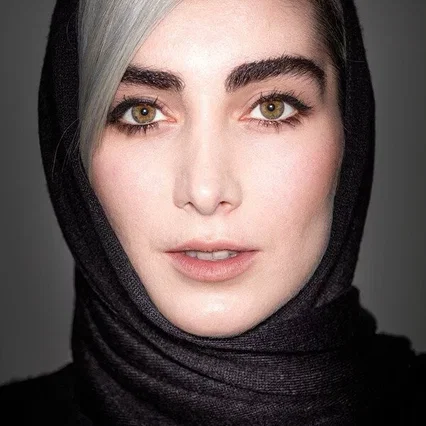  Kiana Tajammol