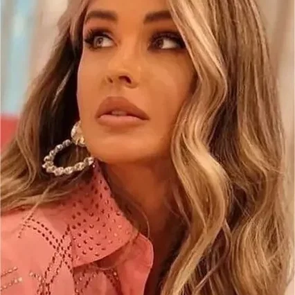  Diana Munteanu