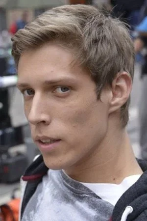 Zoltán  Fenyvesi photo