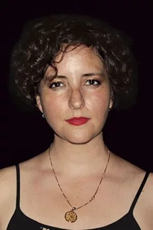 Joanna Larequi photo