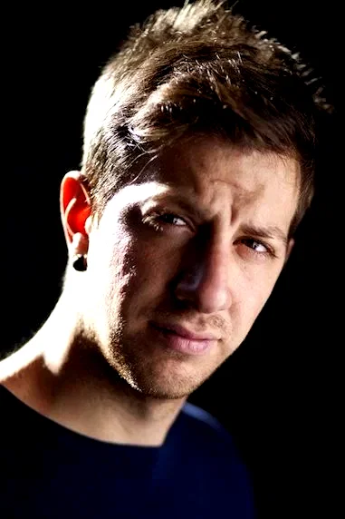  Christian Giroso