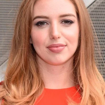  Seána Kerslake