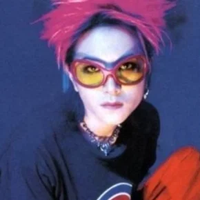 Photo star :  Hide