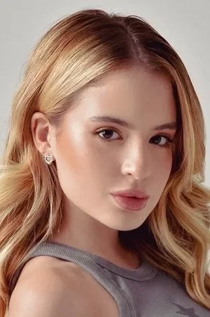  Sophia Valverde