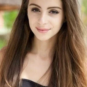  Dounia Binebine