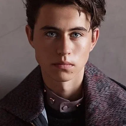  Nash Grier