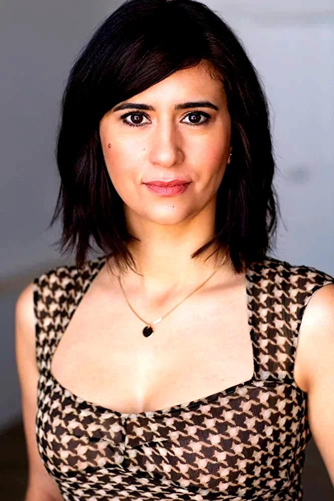  Alison Segura