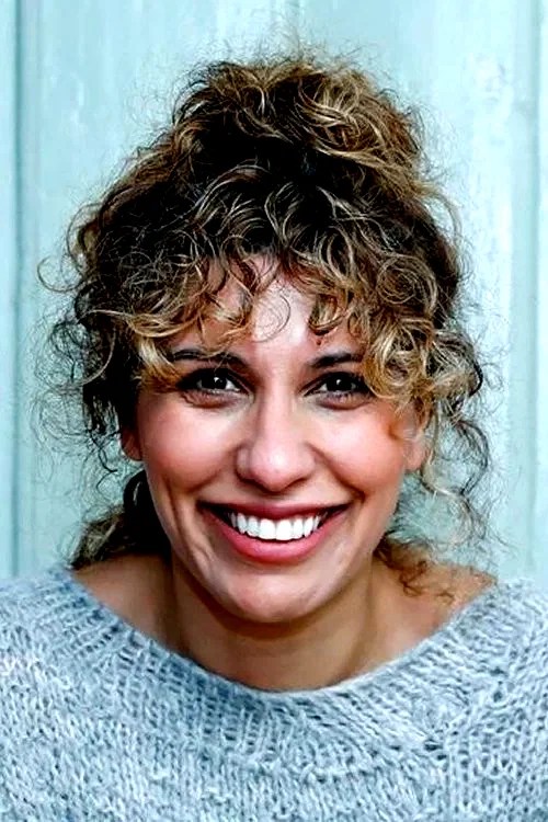  Sara Khorami
