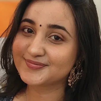  Revathi Pillai