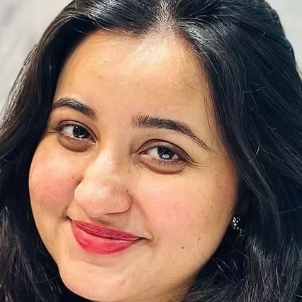  Revathi Pillai