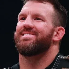 Photo star :  Ryan Bader