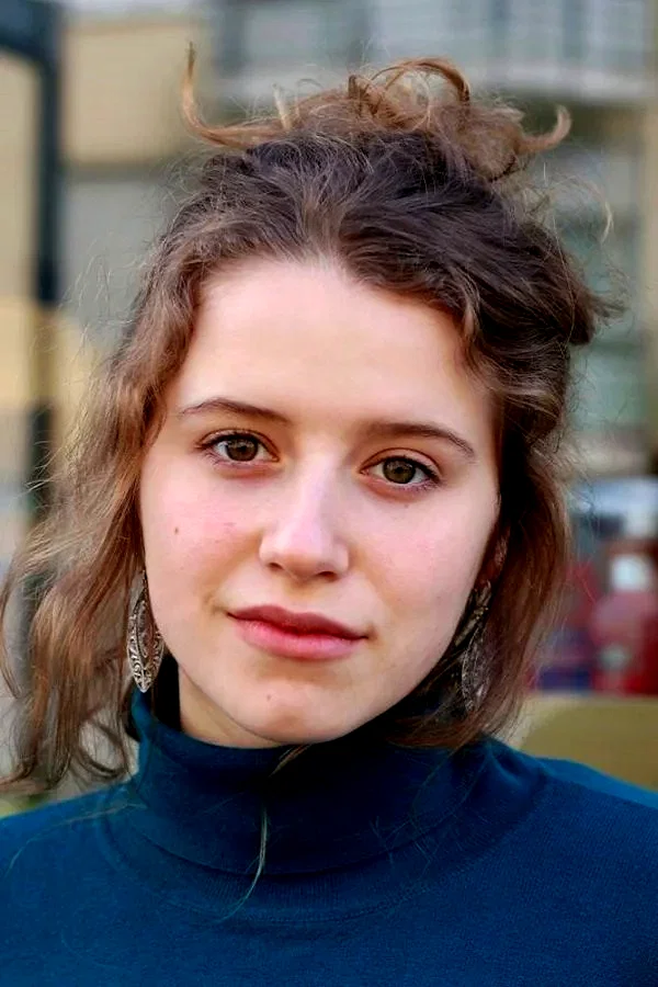  Katharina Stark
