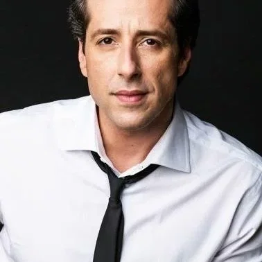  Otávio Martins