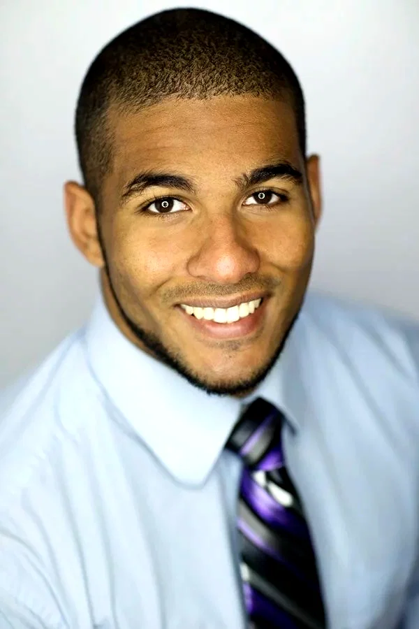 Hamid-Reza Benjamin Thompson