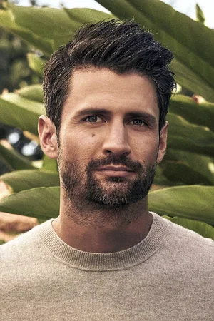 James Lafferty