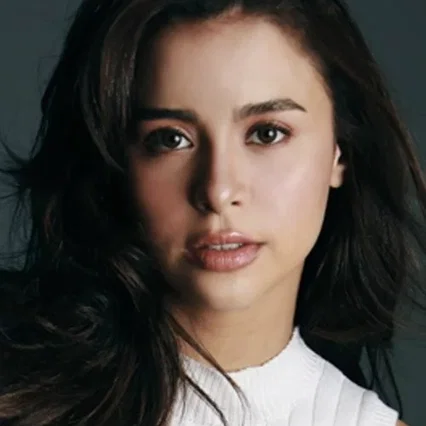  Yassi Pressman