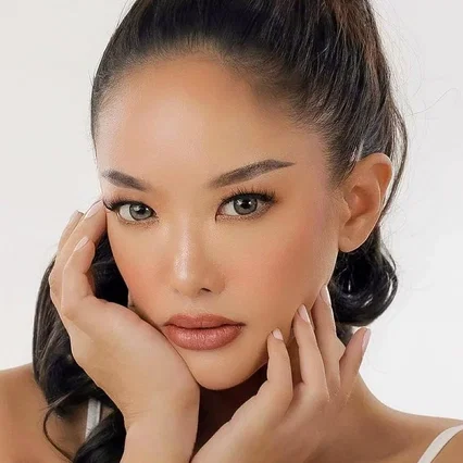  Gwen Garci