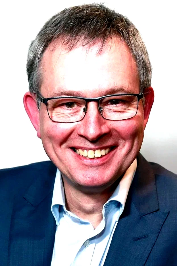  Roger Mainwood