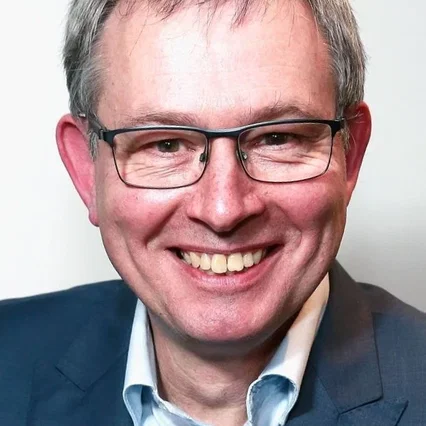  Roger Mainwood