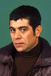  Behrouz Vossoughi