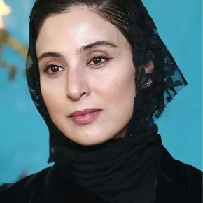 Photo star :  Anahita Afshar