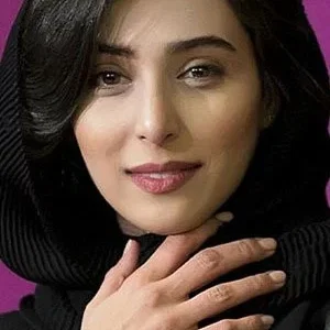  Anahita Afshar