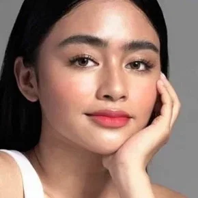 Photo star :  Vivoree Esclito