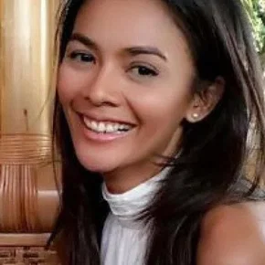 Photo star :  Ully Triani