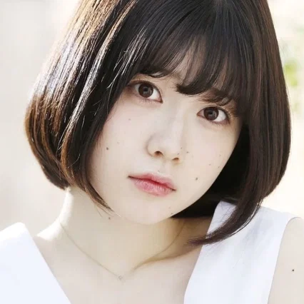  Carin Isobe