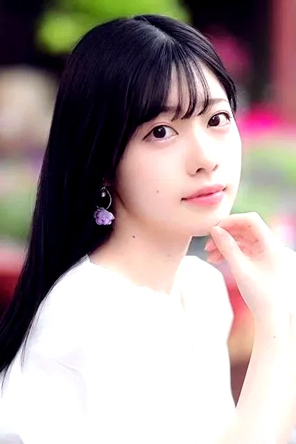  Carin Isobe