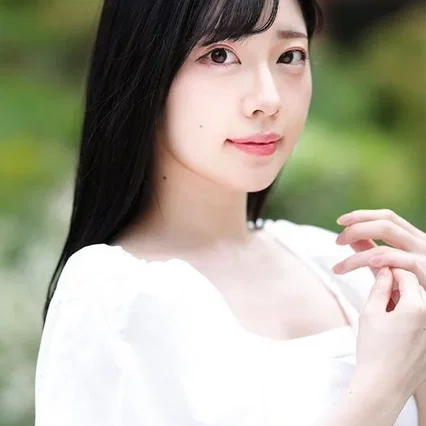  Carin Isobe