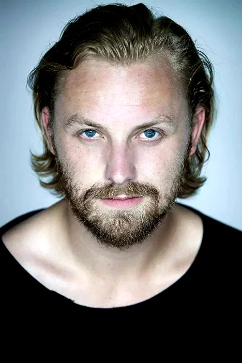  Tom Canton