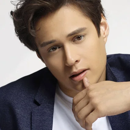  Enrique Gil